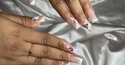 Bloom nails, negocios en Playas de Rosarito, Baja California