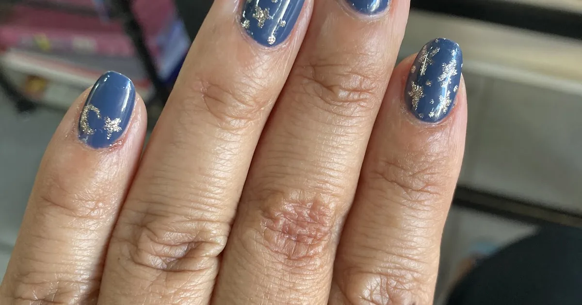 Paris Nails