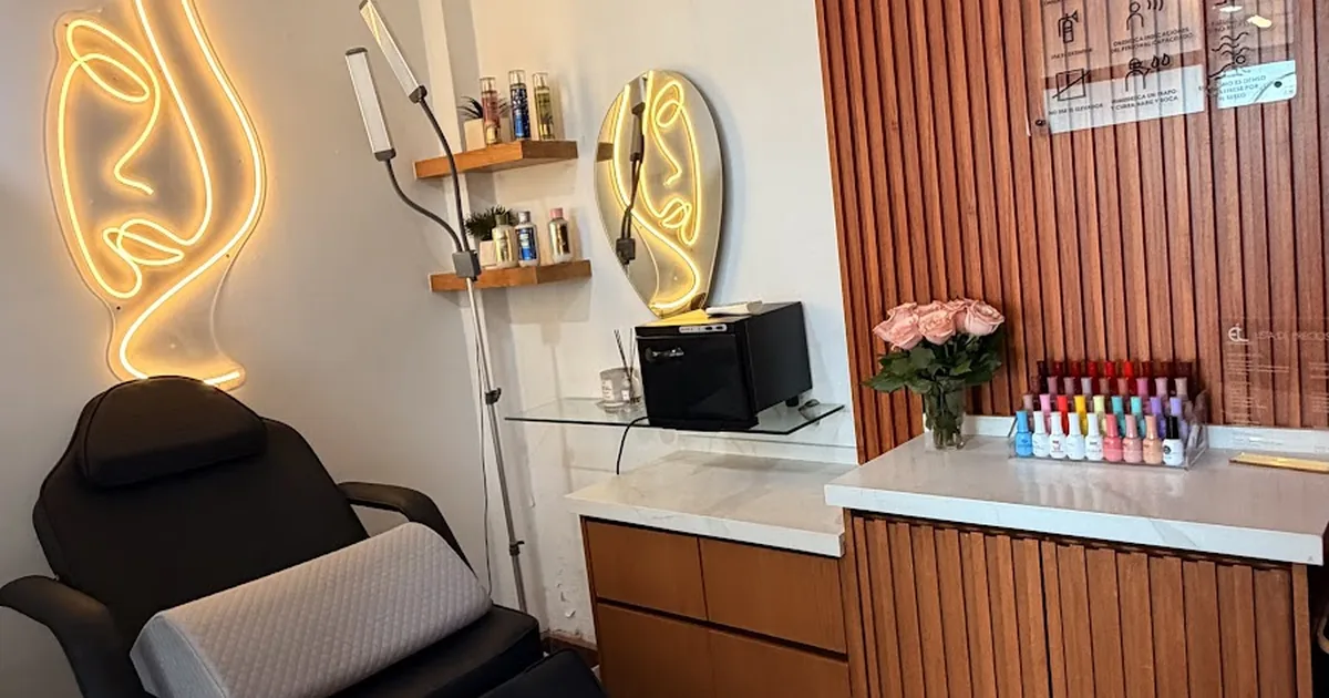 Enrique Lopez Estudio (Salon de Belleza)