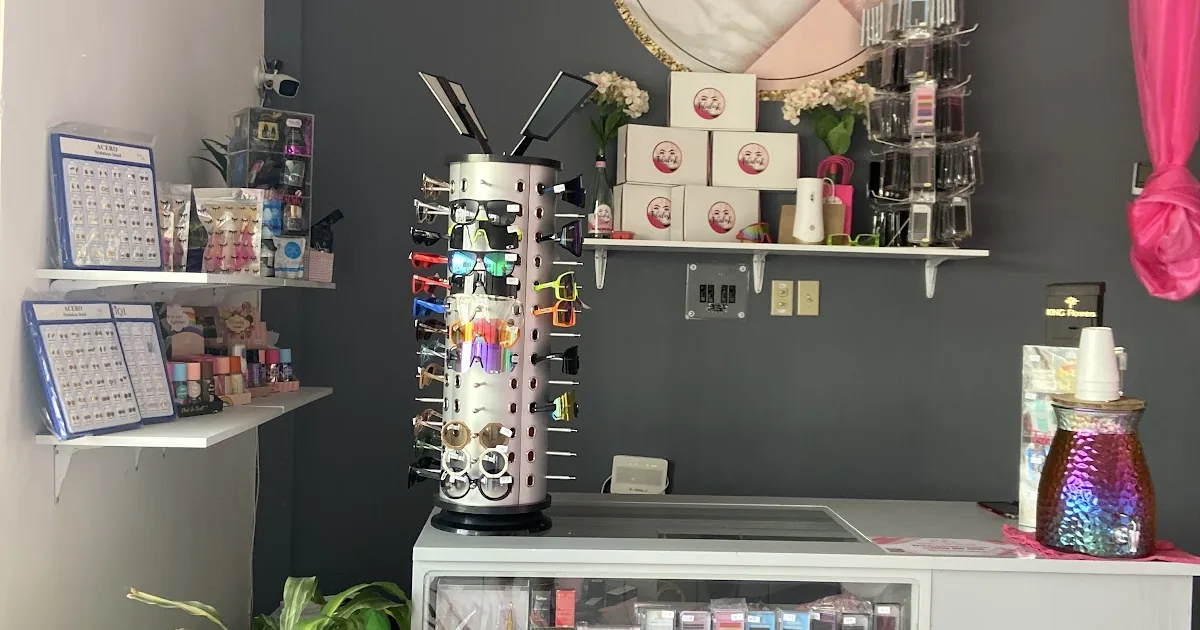 Fabulash by Karen Arreola (Avenida del Granjero)