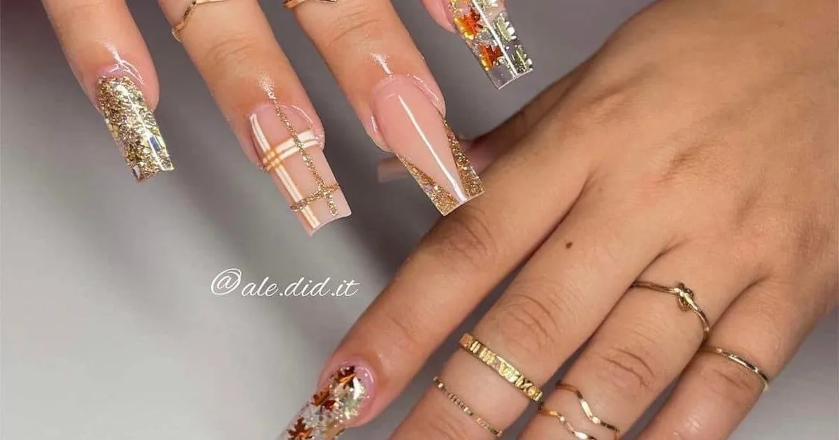 Lady’s Nails