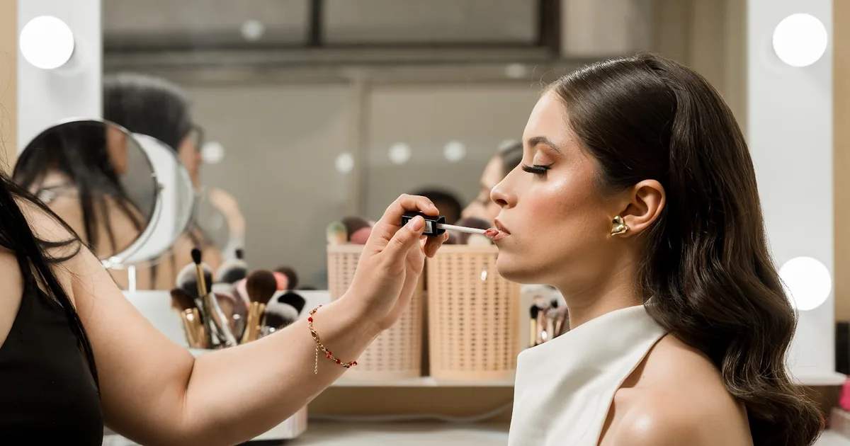 Perla Urquizo Make Up and Hair Artist