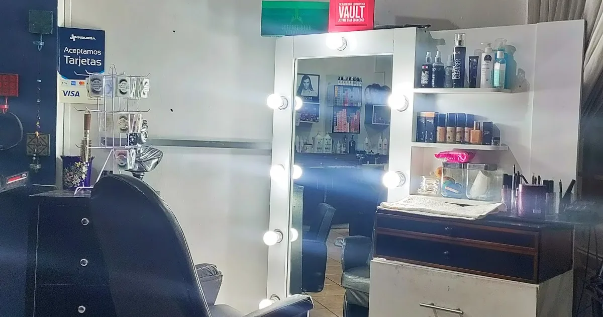 Capeto Hair & Make Up.