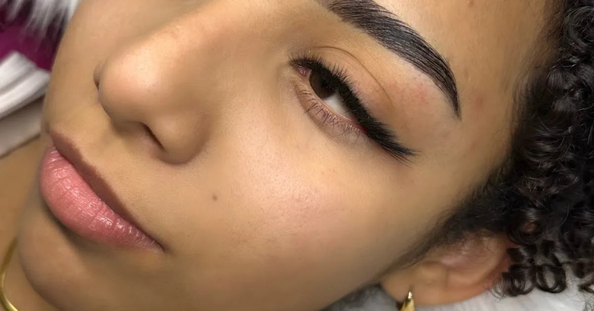 AR•Lashes & more