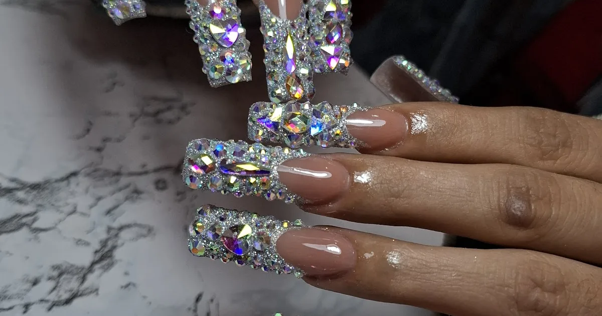 Nao Medellin Nails