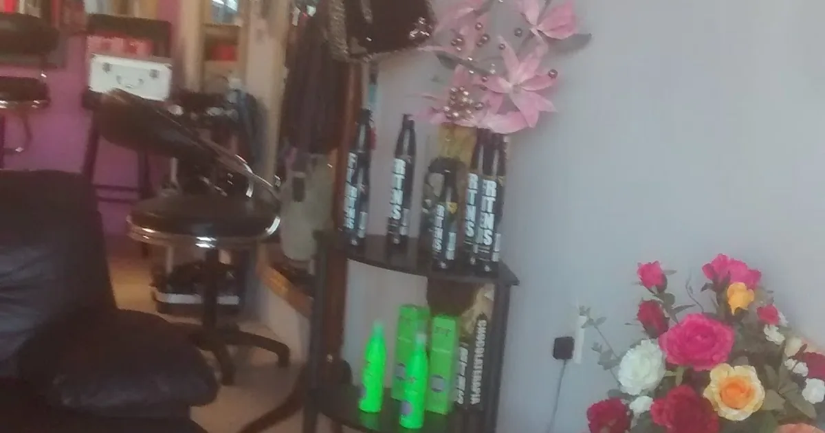 Piú Bella Sala de Belleza