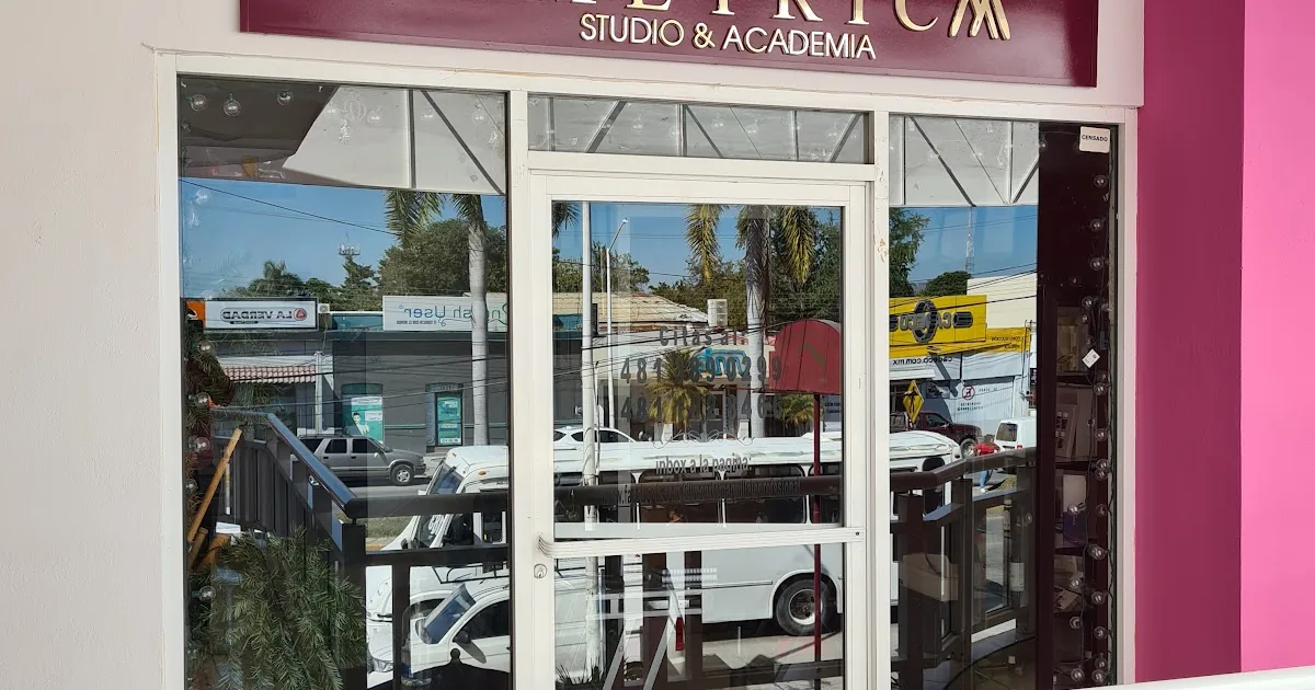 Simetrica Studio & Academia de Microblading
