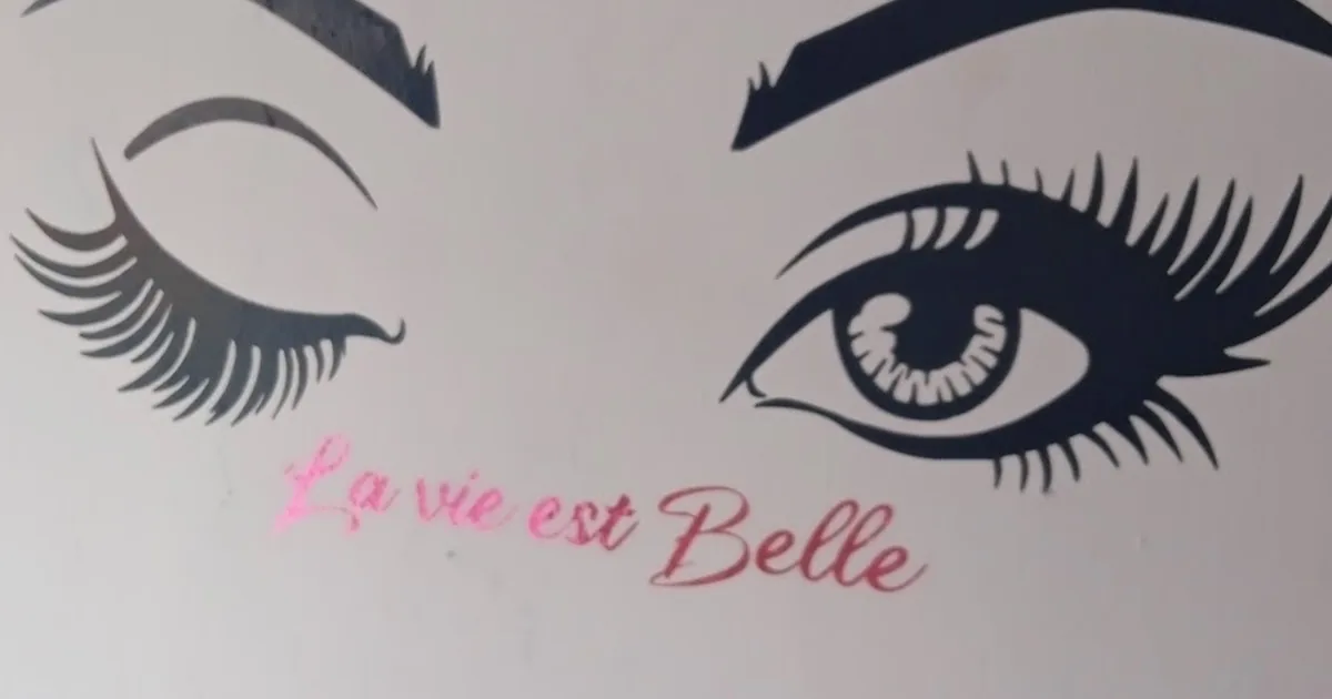 Estética Unisex La Vie Est Belle