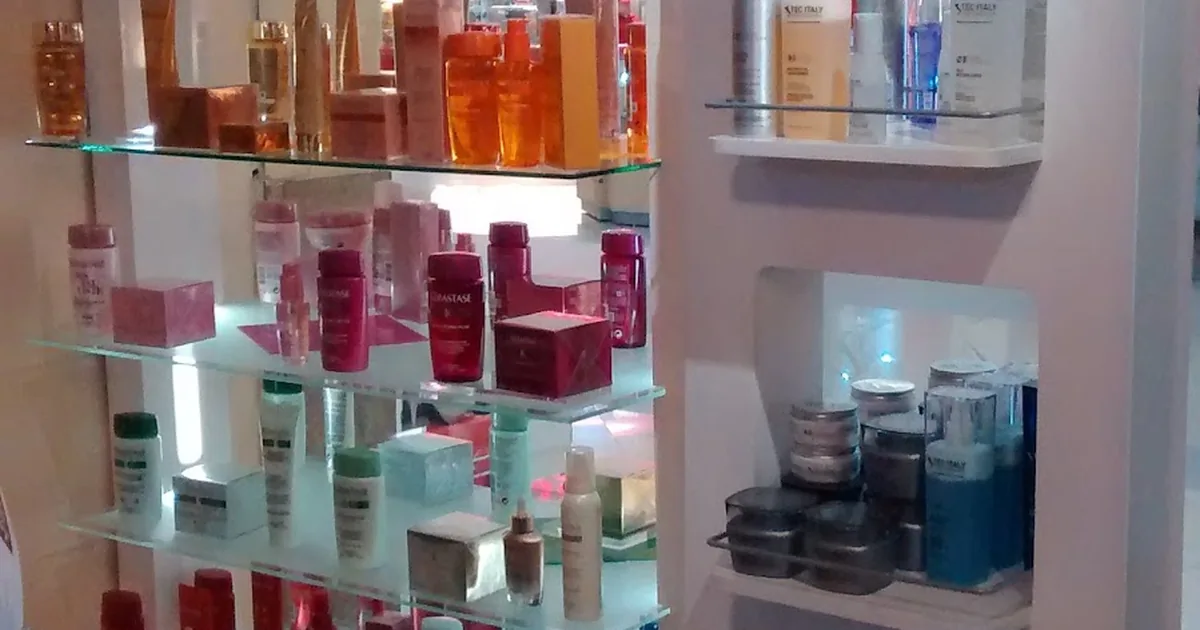 Cristal Clínica y Salón de Belleza Unisex