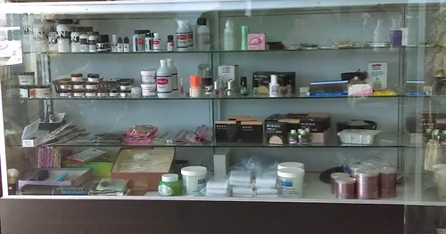 Yossi Salón, negocios en Guaymas, Sonora