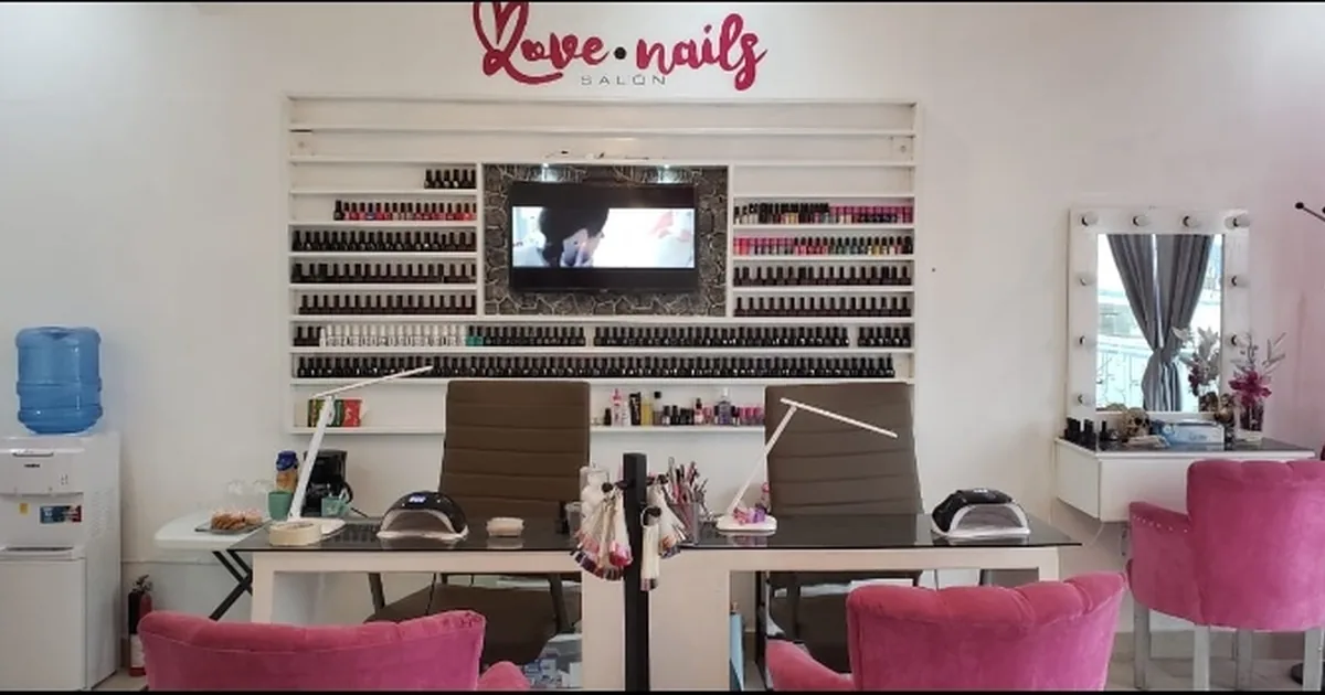 Love Nails salon
