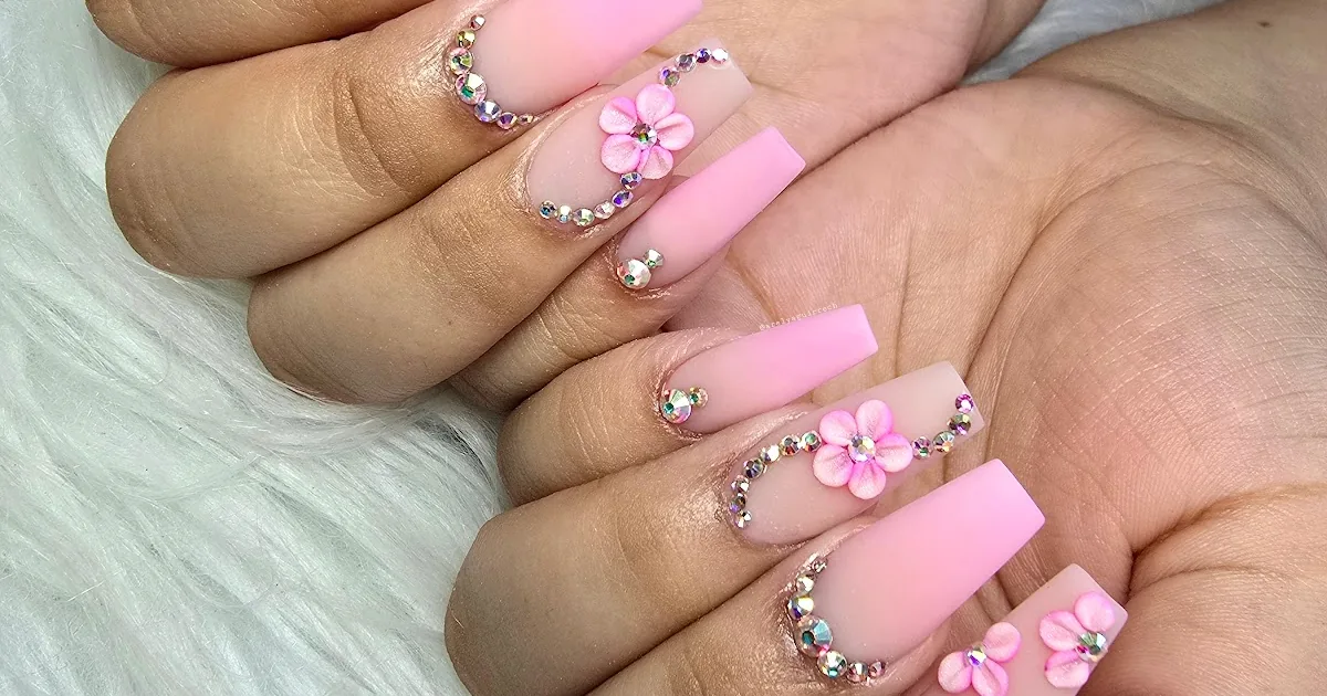 Arely Aguirre | Cursilerías Nails & Academia
