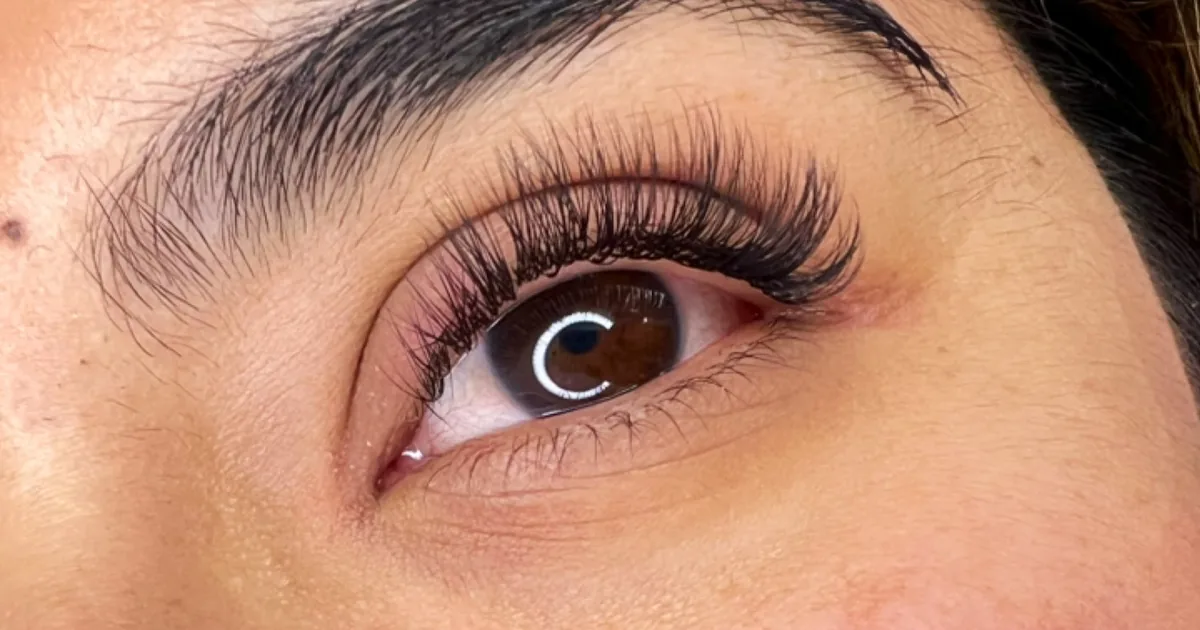 Haza Beauty – Extensiones de pestañas y uñas