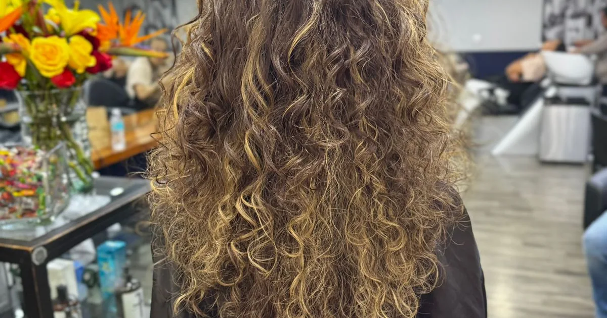 Maturano Salon (Distribuidor Oficial Química Alemana)