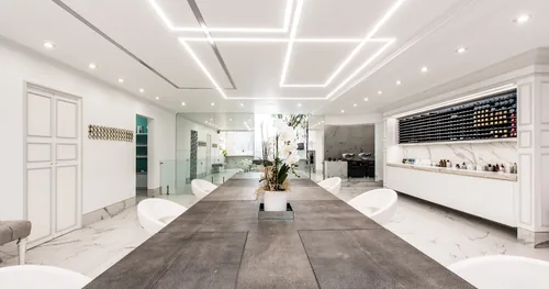 Francisco Iglesias Salón & SPA Lomas, negocios en Miguel Hidalgo, Ciudad de México