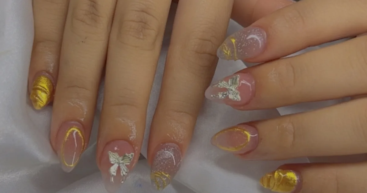 Estudio Uñas y pestañas Itzel Guevara