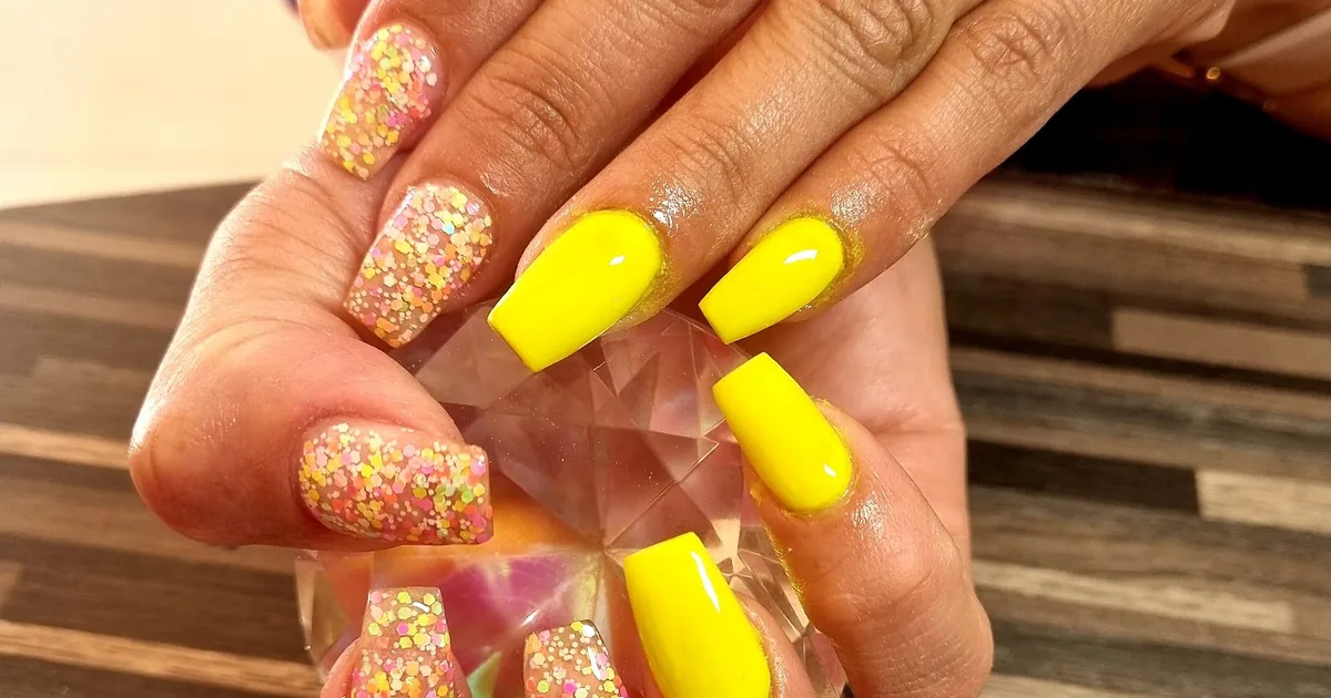 B&S Nails