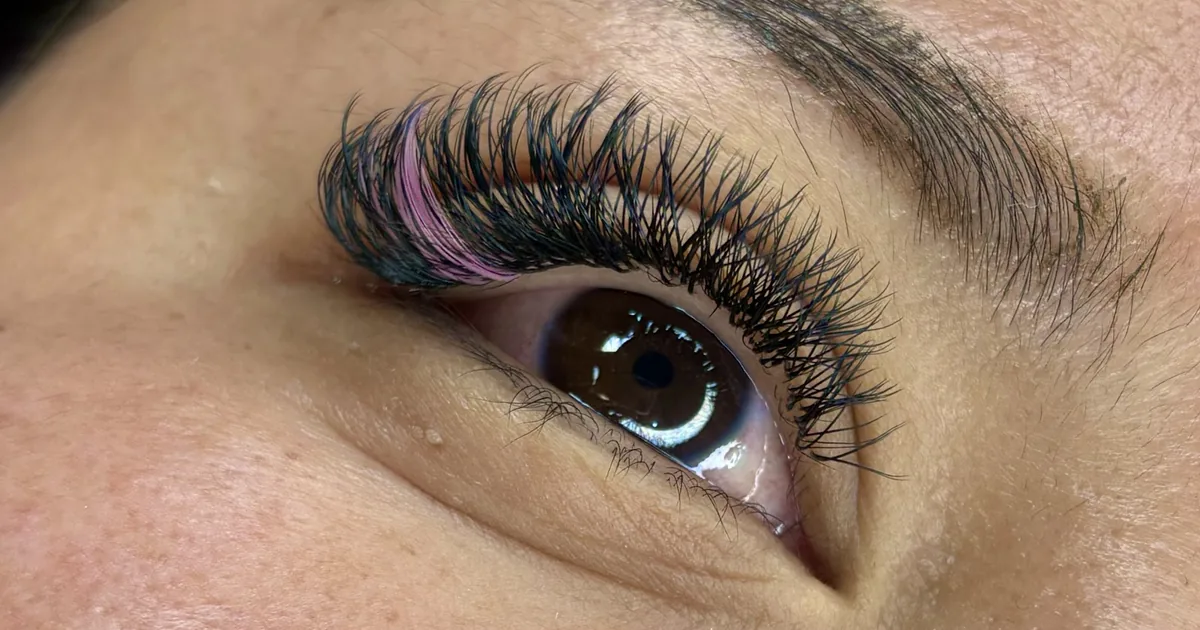 Microblading y Extensiones de Pestañas