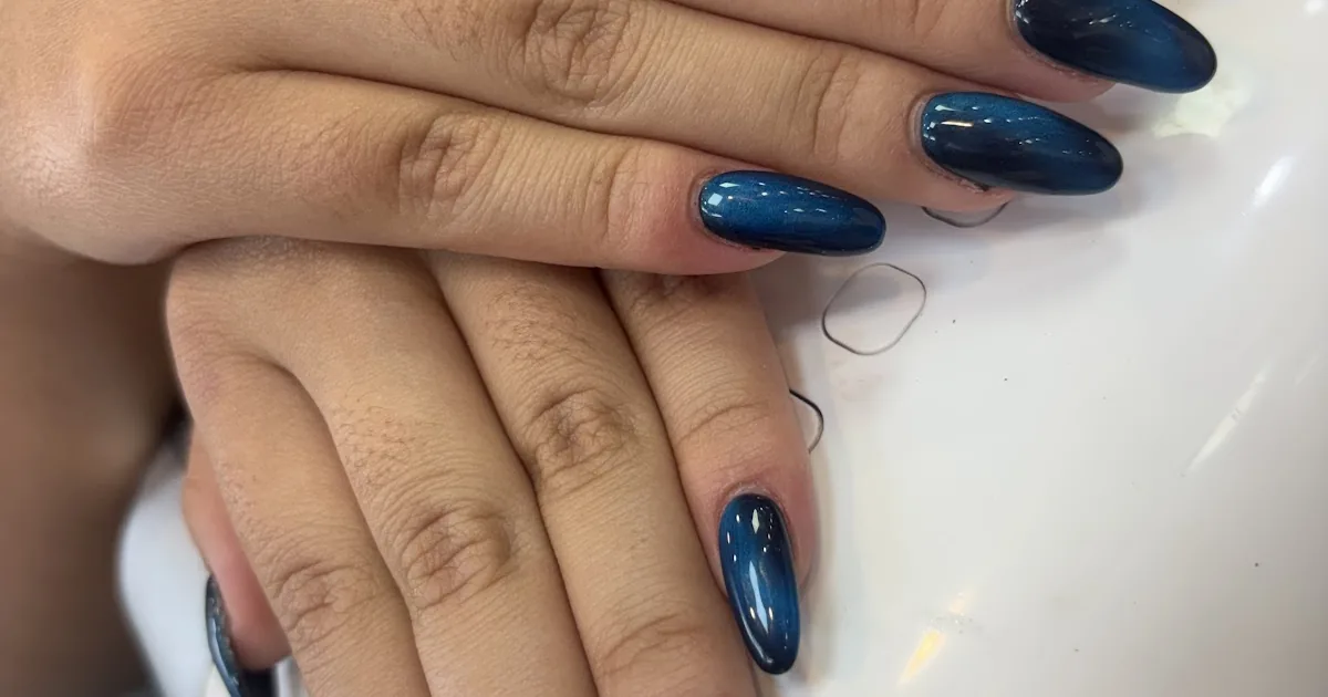 Beverly Hills Salon Izcalli