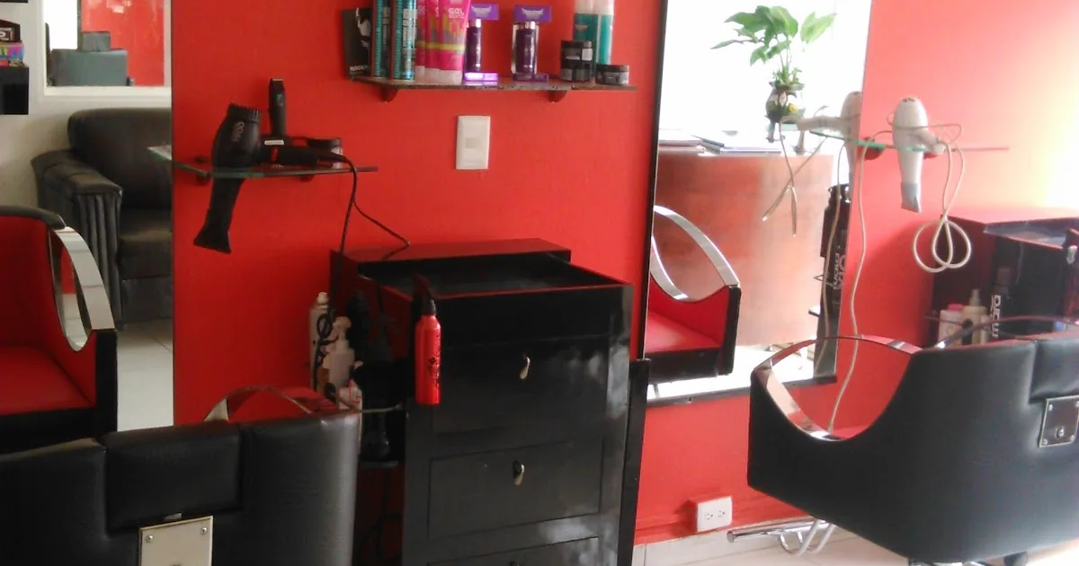 Ivan Arzate Salon