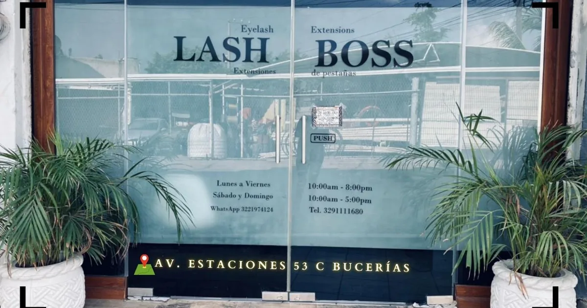 LASH BOSS By Yuri Regalado Bucerias