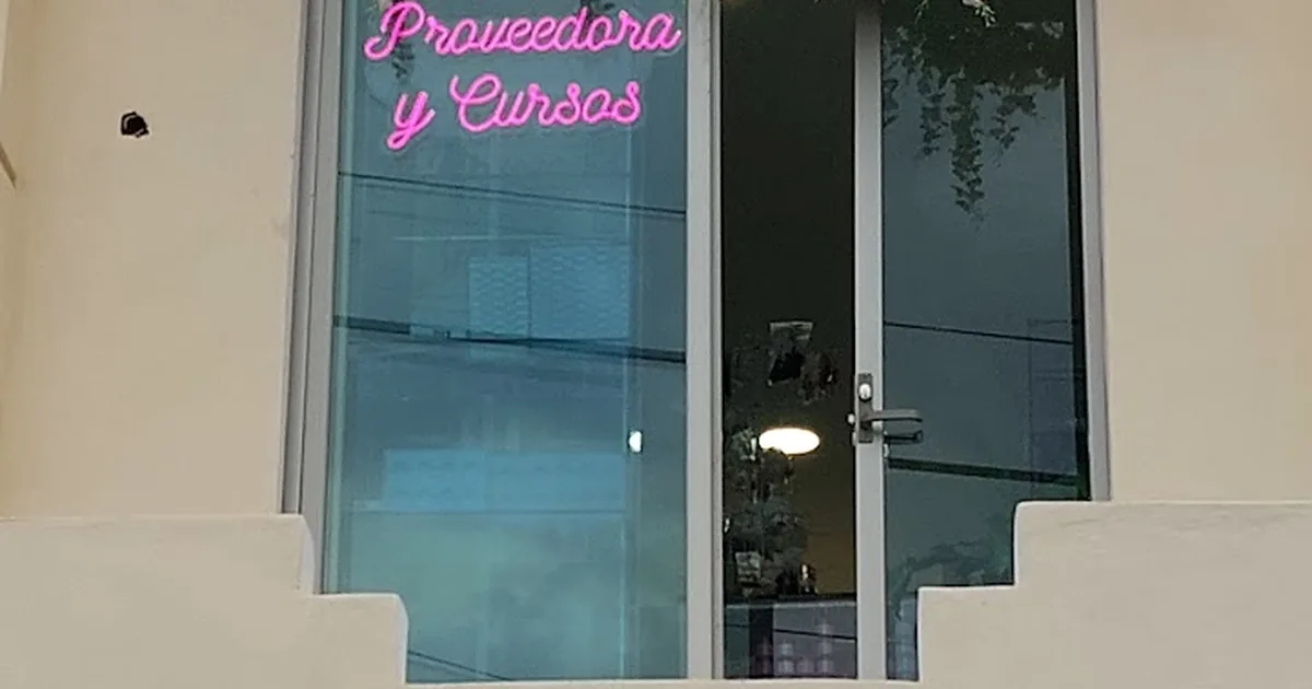 KNC Distribuidor y Cursos