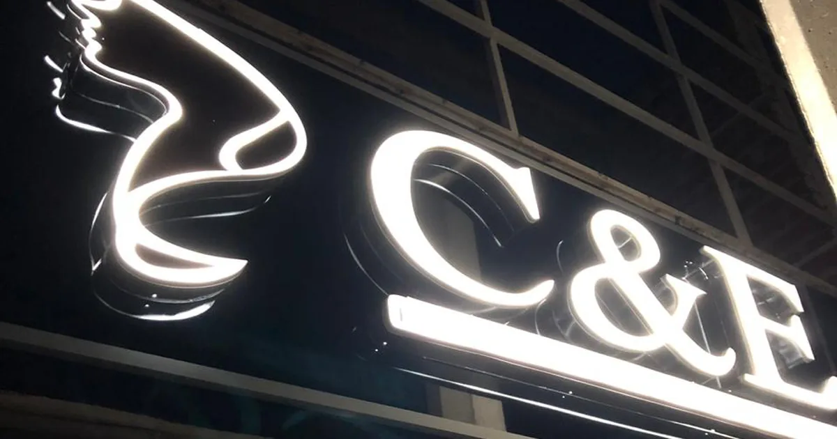 C&E estilista y maquillista profesional