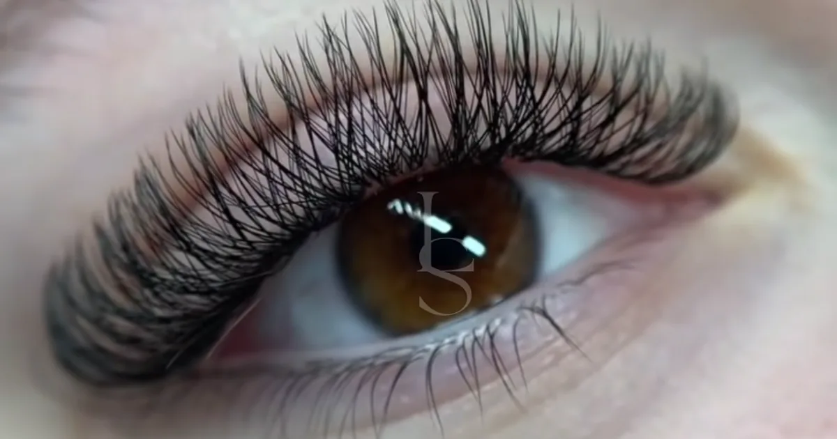 Lady Studio Lashes y Micropuntura