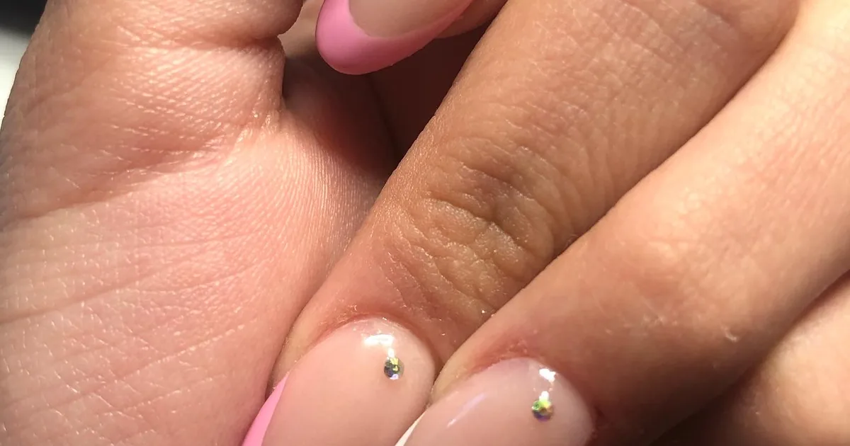 Hello Pretty Nails