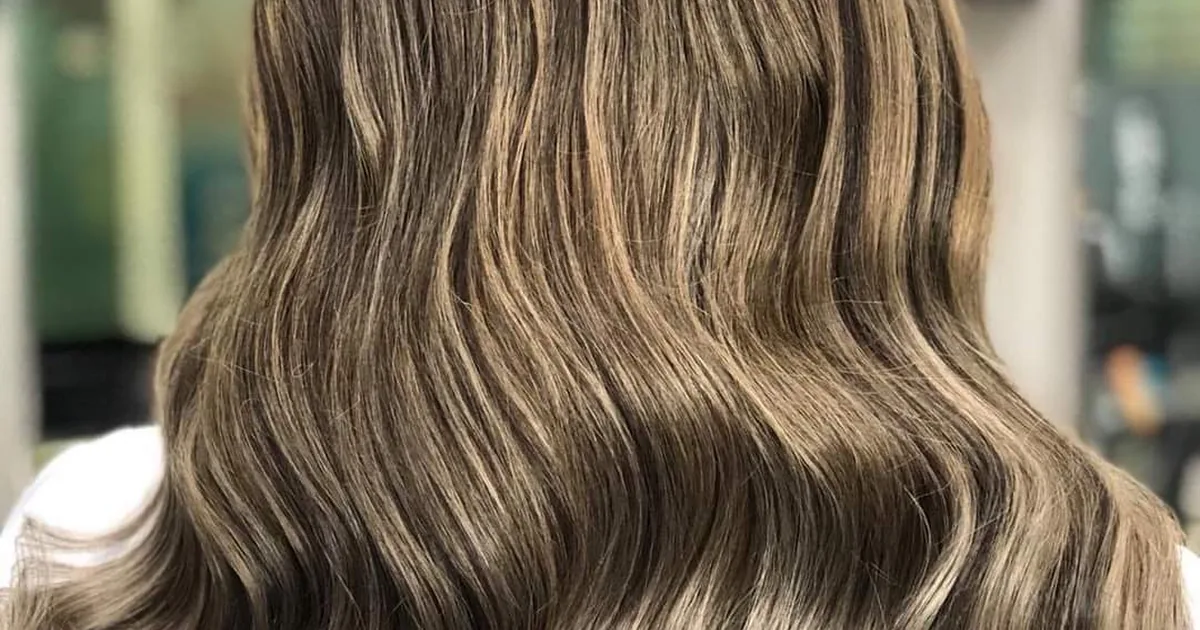 Mora Salon