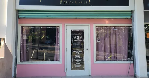 The Bronx Salón & Nails Studio, negocios en Lázaro Cárdenas, Michoacán