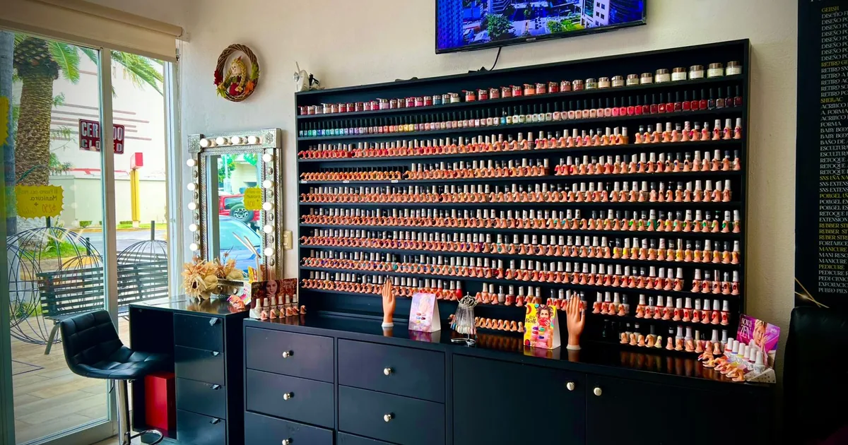BNC Uñas Y Belleza Zamora plaza ventanas