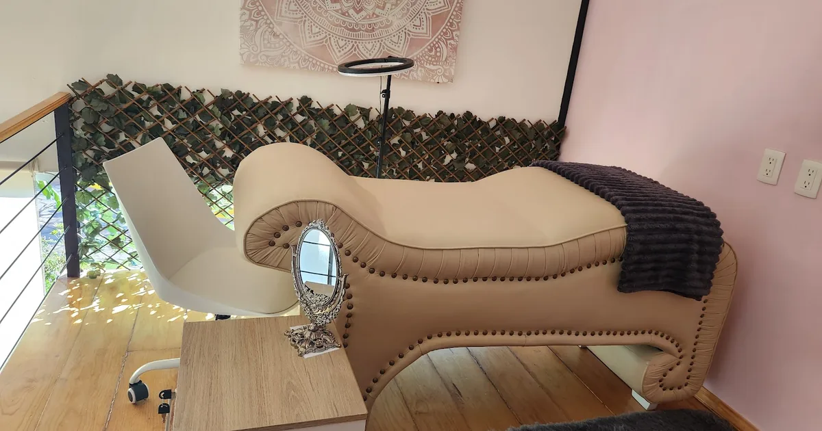 Lashes studio by karla