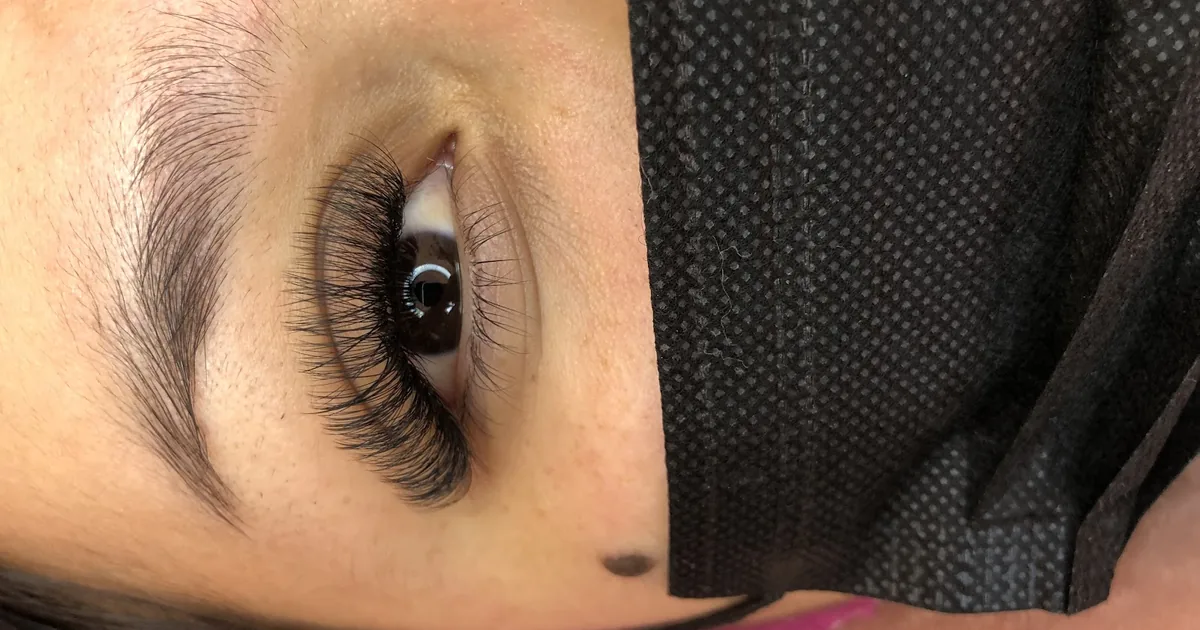 VIKINA Lashes