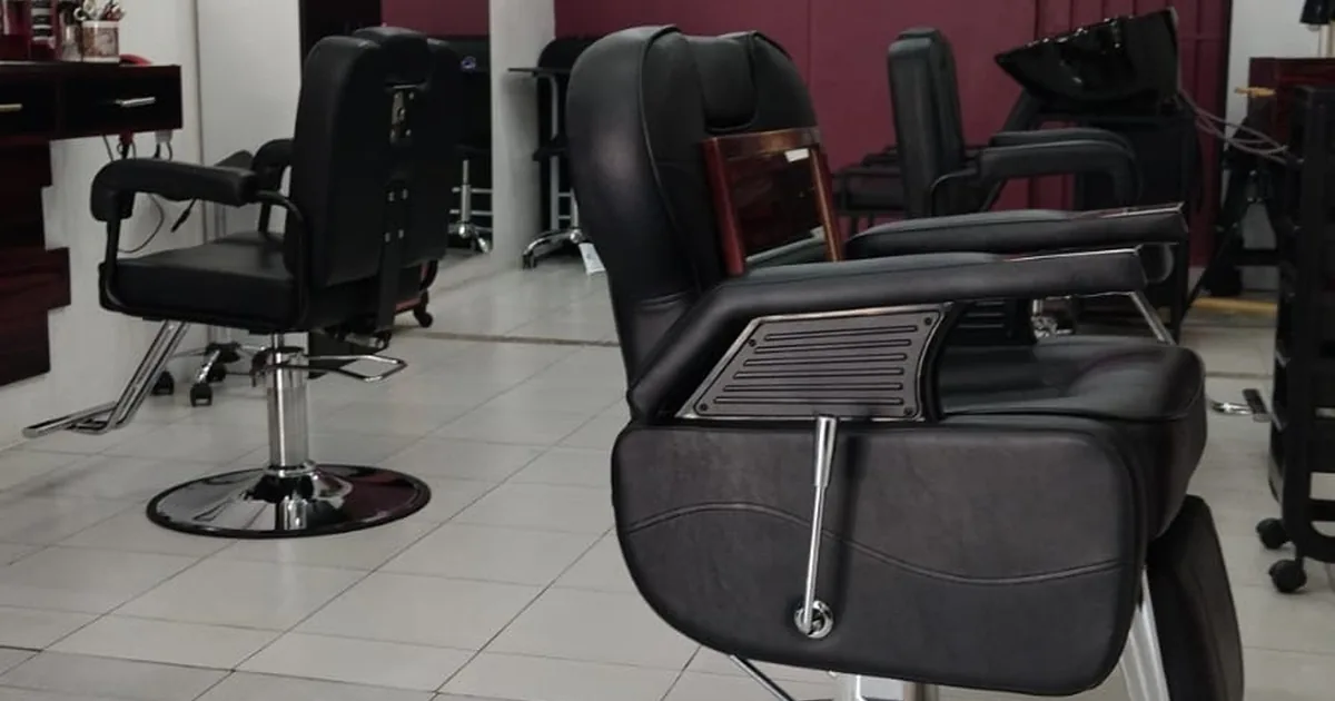 Bota Roja Hair Salon