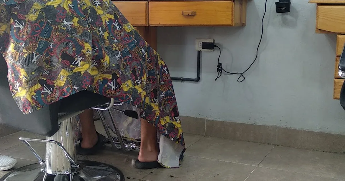 El Bully nail salón