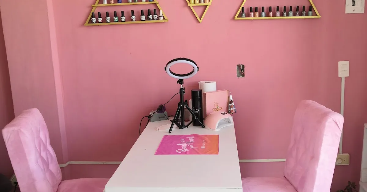 MOOIE SPA & NAILS