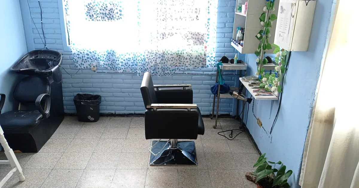 Estética y peluquería Alex