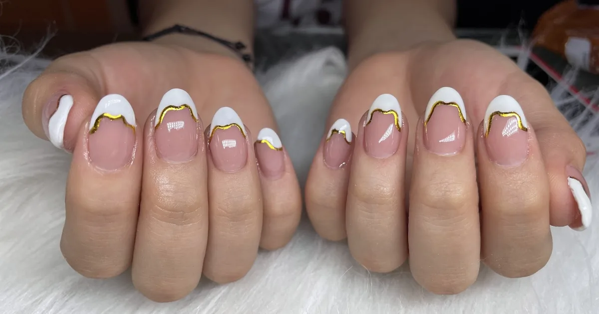 Bella Nails