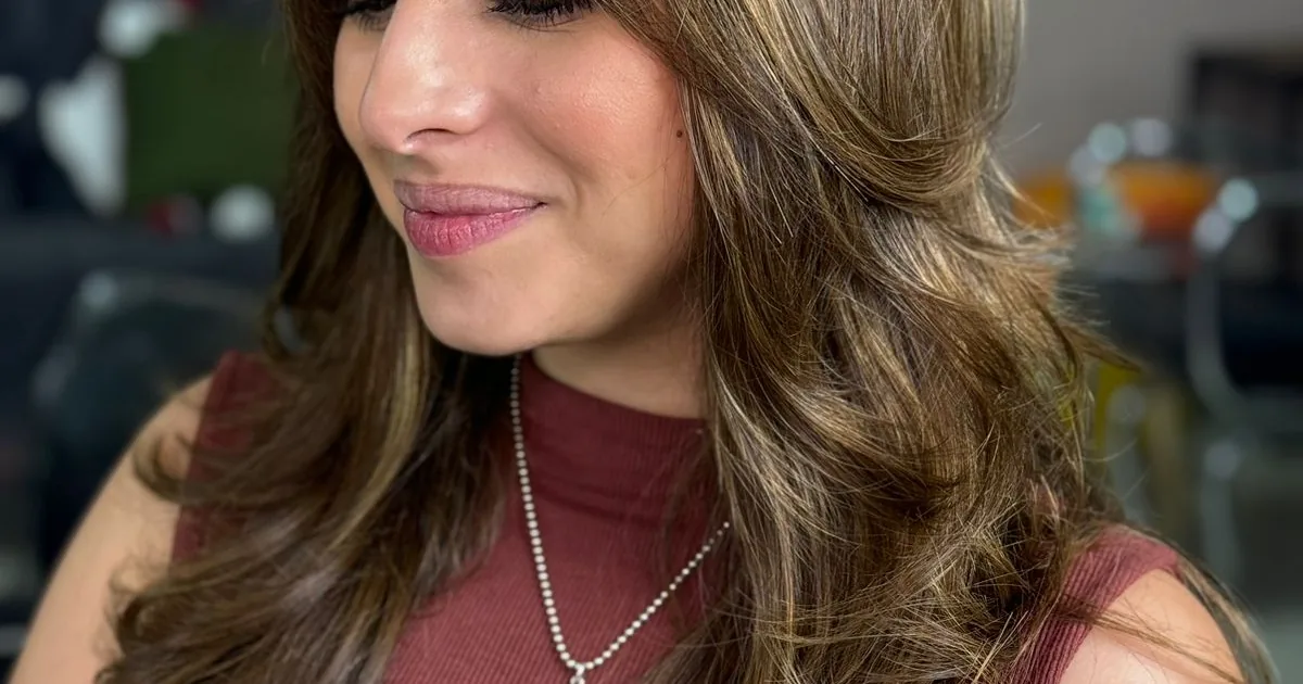 Mujer bonita Fanny Contreras; Salón de Belleza