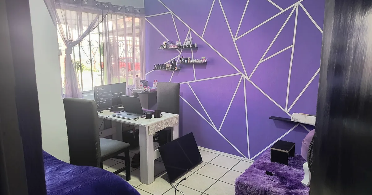 iv studio