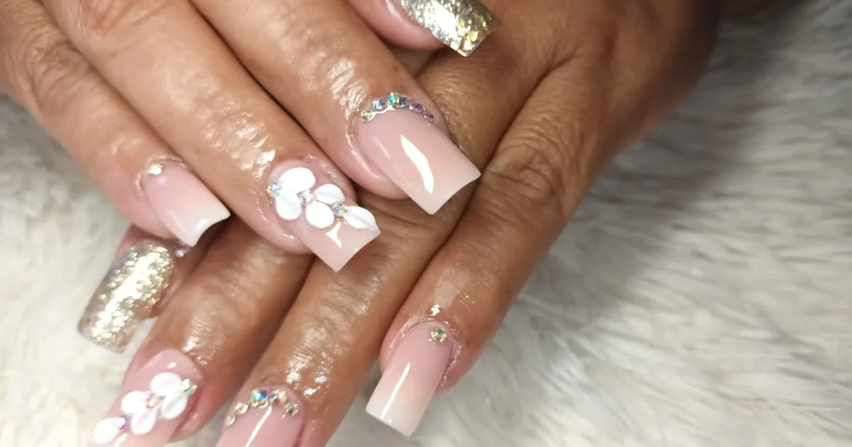 living’ nails, Ana Silvia