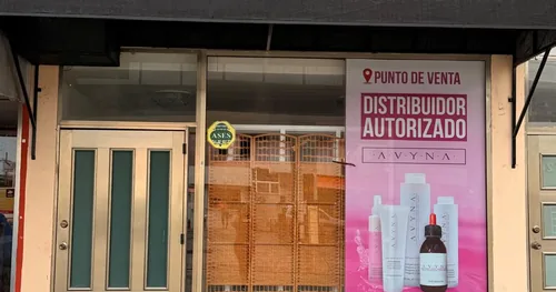 Esmeralda Lugo Salon RED Avyna, negocios en Poza Rica, Veracruz