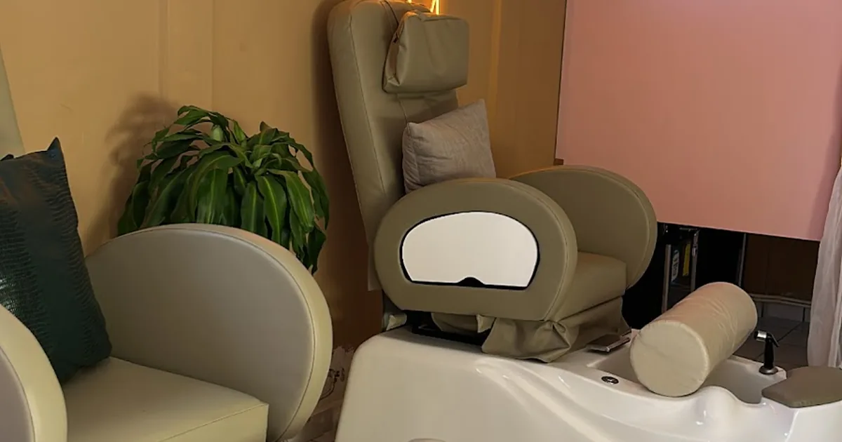 MAJA Nail Room